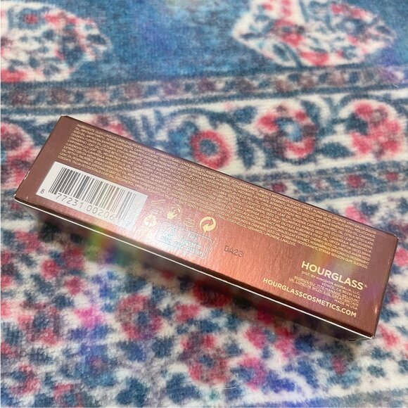 Hourglass Clear N° 28 Lip Treatment *BNIB* - Picture 2 of 7